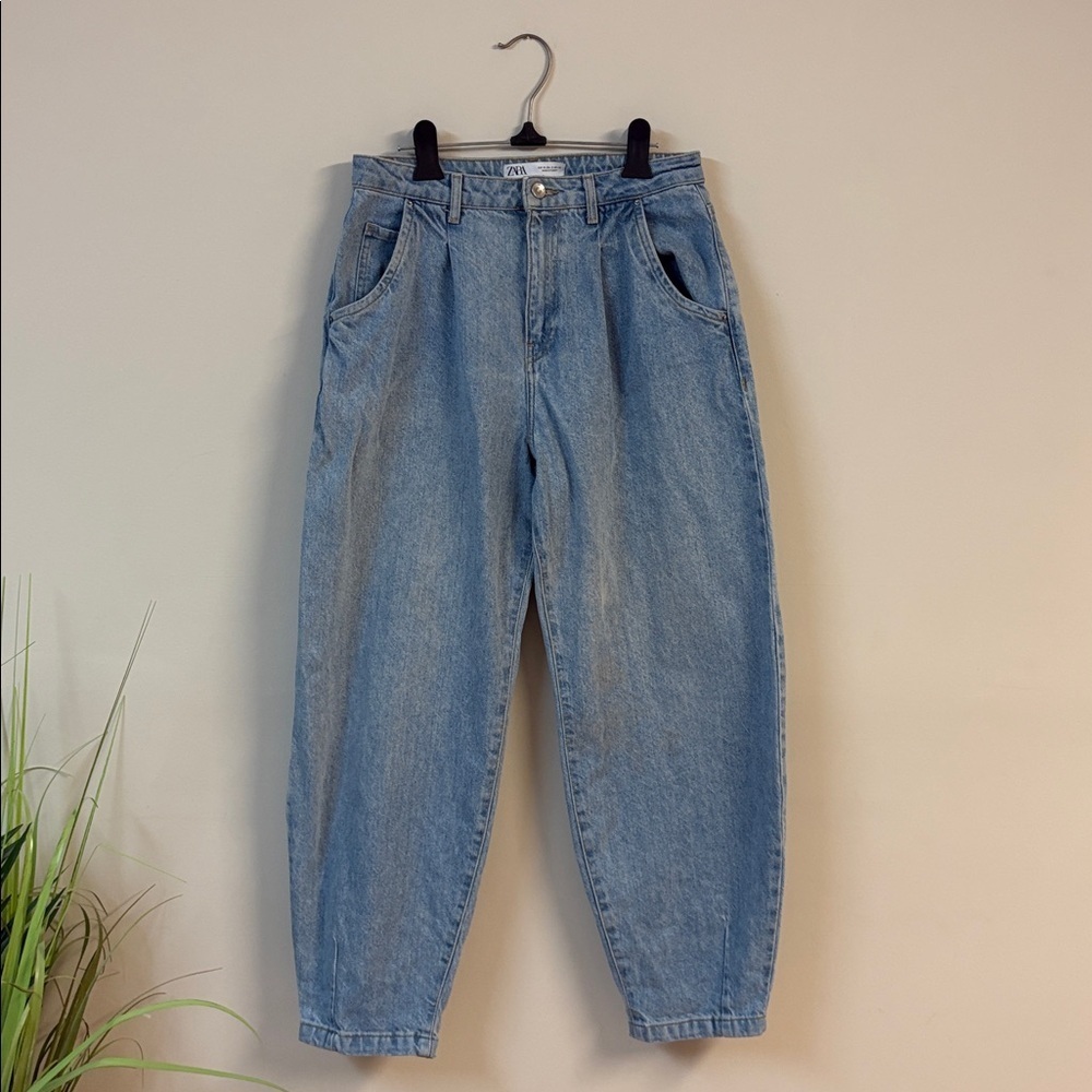 Zara  Women’s Light Blue slouchy Jeans size us 0 - Picture 5 of 7